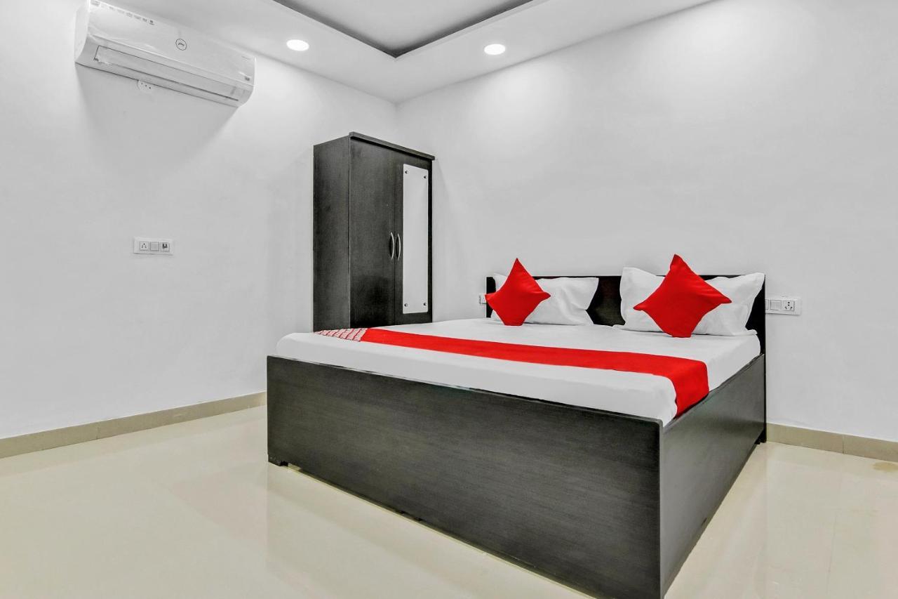 Flagship Hotel Secret Mirage Near Rithala Metro Station Yeni Delhi Dış mekan fotoğraf