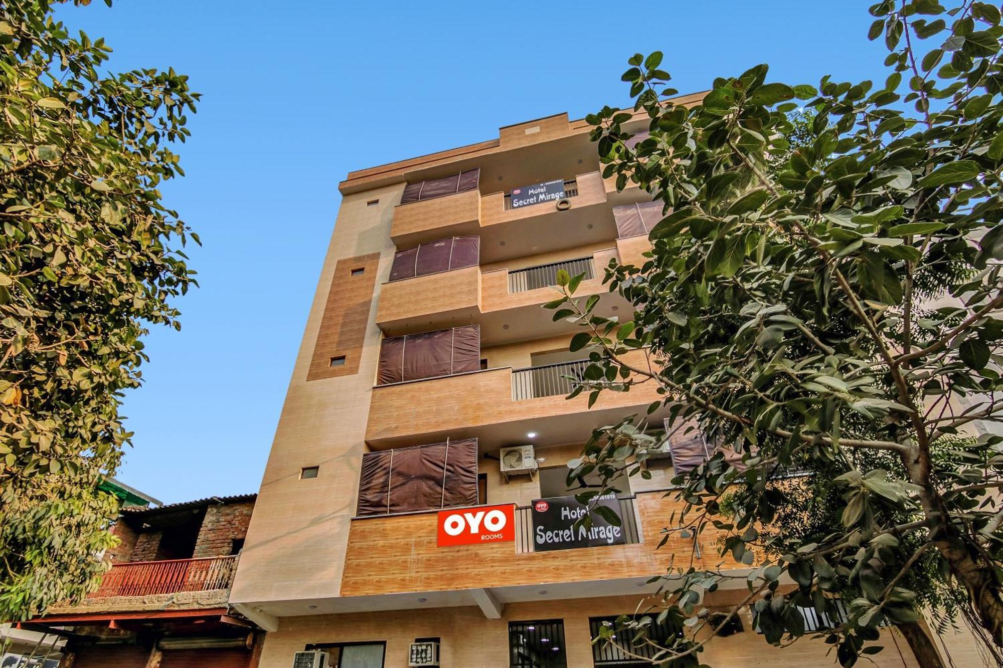 Flagship Hotel Secret Mirage Near Rithala Metro Station Yeni Delhi Dış mekan fotoğraf