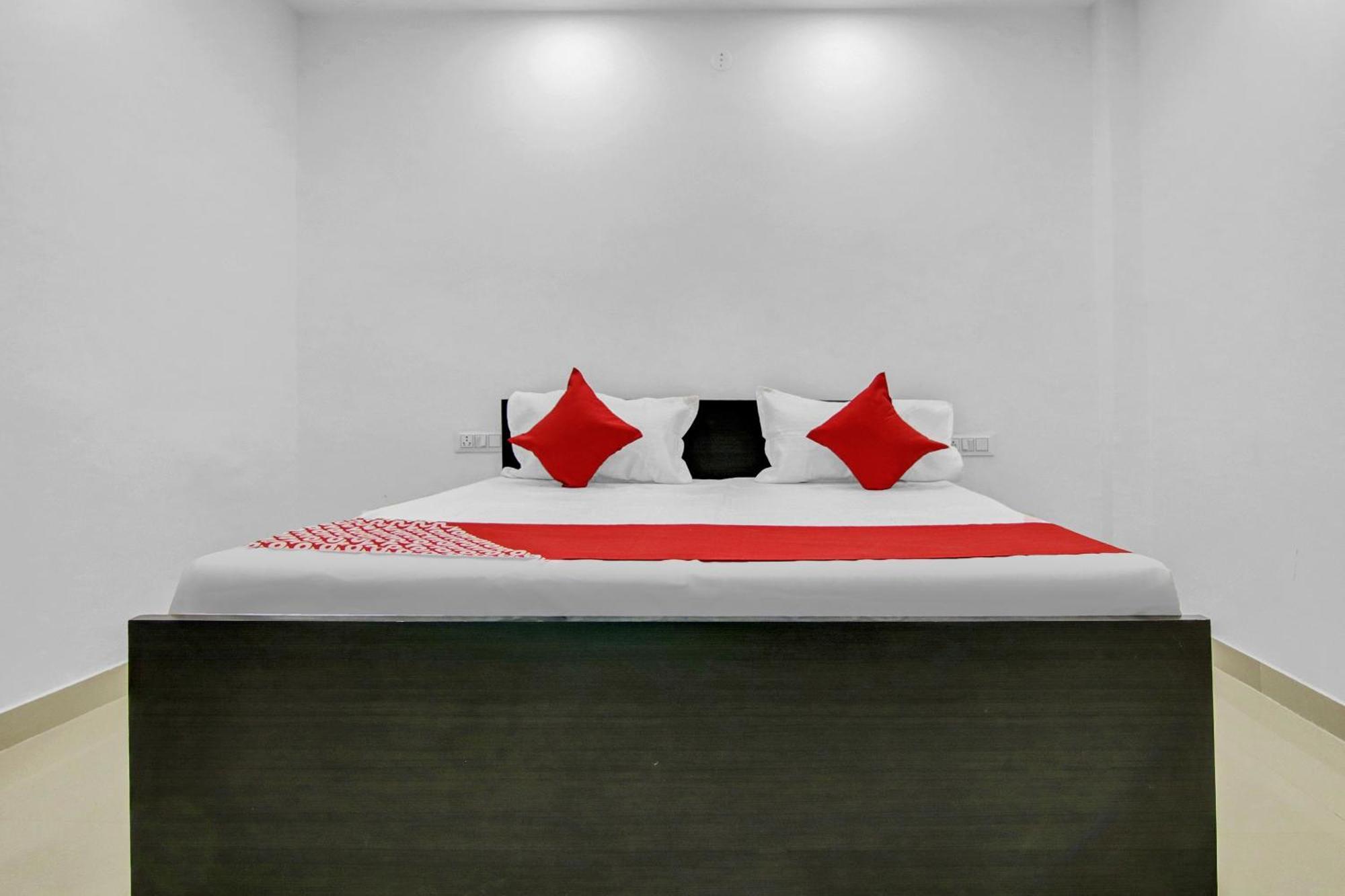 Flagship Hotel Secret Mirage Near Rithala Metro Station Yeni Delhi Dış mekan fotoğraf