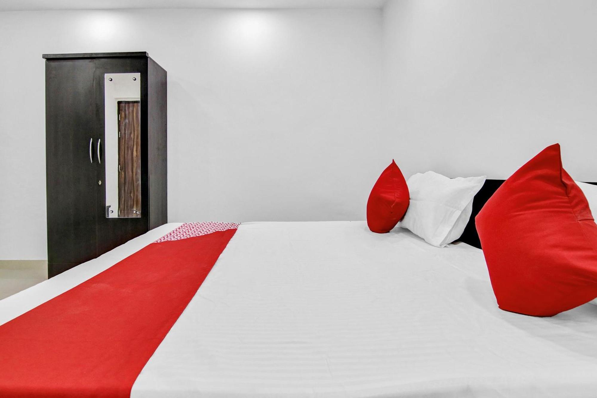 Flagship Hotel Secret Mirage Near Rithala Metro Station Yeni Delhi Dış mekan fotoğraf